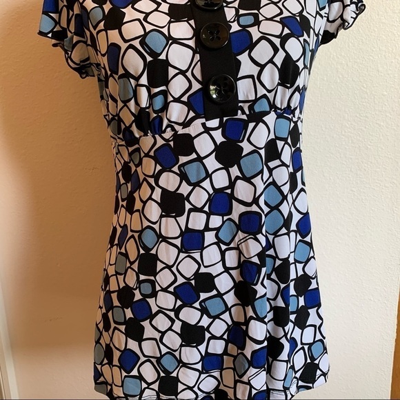 J.T.B. geometric pattern print short sleeve scoop neck top - Picture 2 of 11